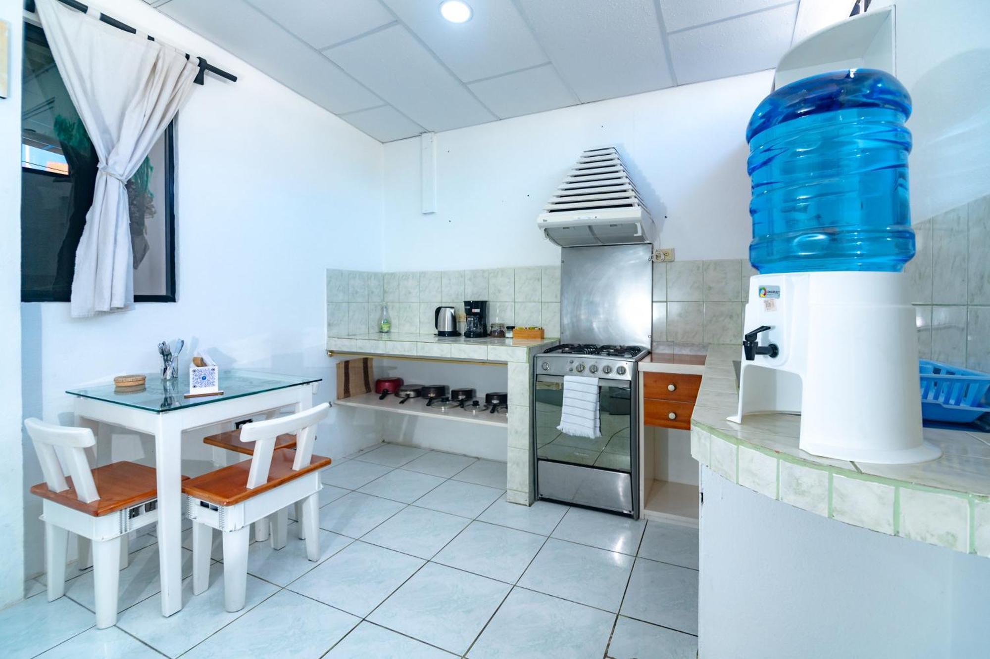 La K-Leta Boutique Guesthouse 푸에르토아요라 외부 사진